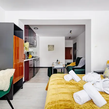 Willa 52 Residence&Spa - Apartamenty Krzeptówki Zakopane by RentiloPL-2